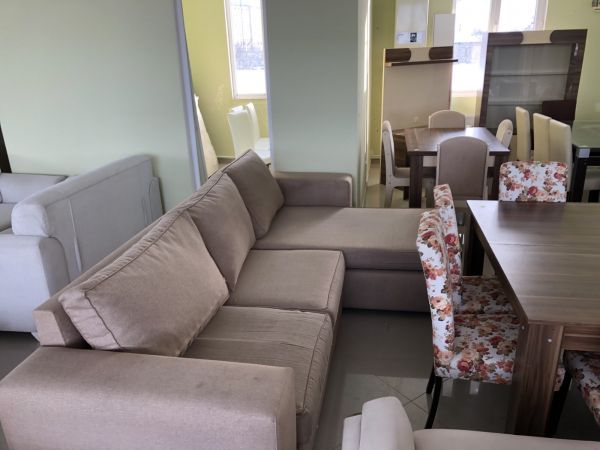 კუთხის დივანი